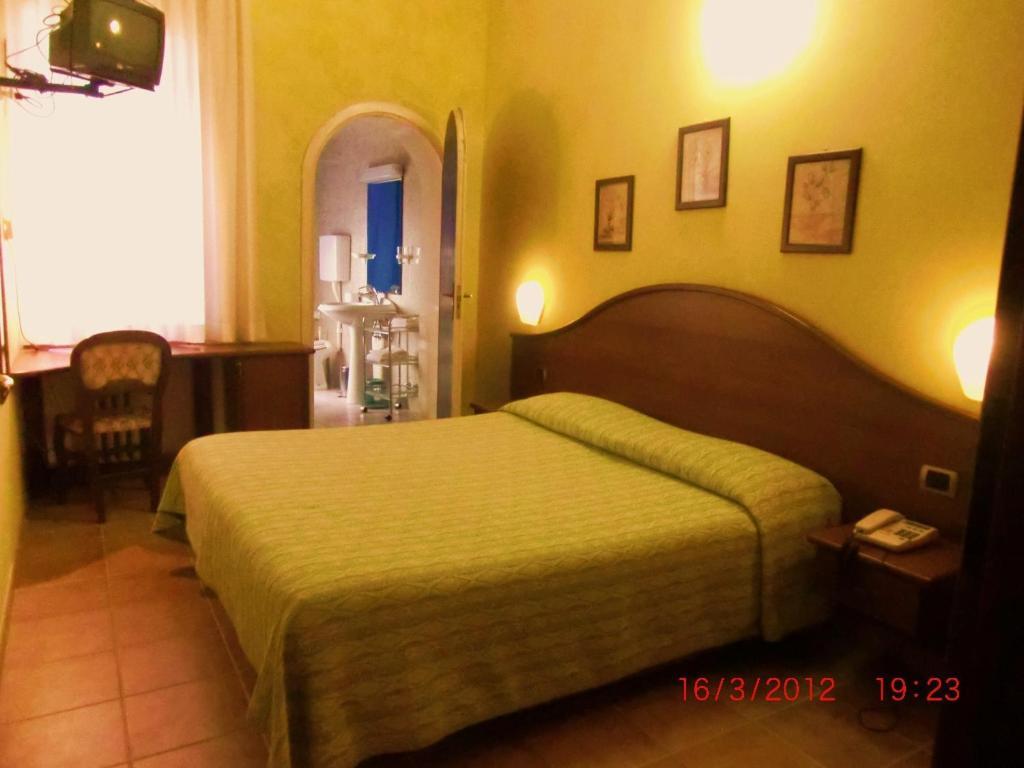 Hotel Cavour Verona Oda fotoğraf