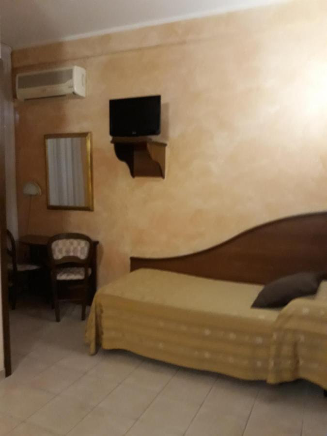Hotel Cavour Verona Dış mekan fotoğraf